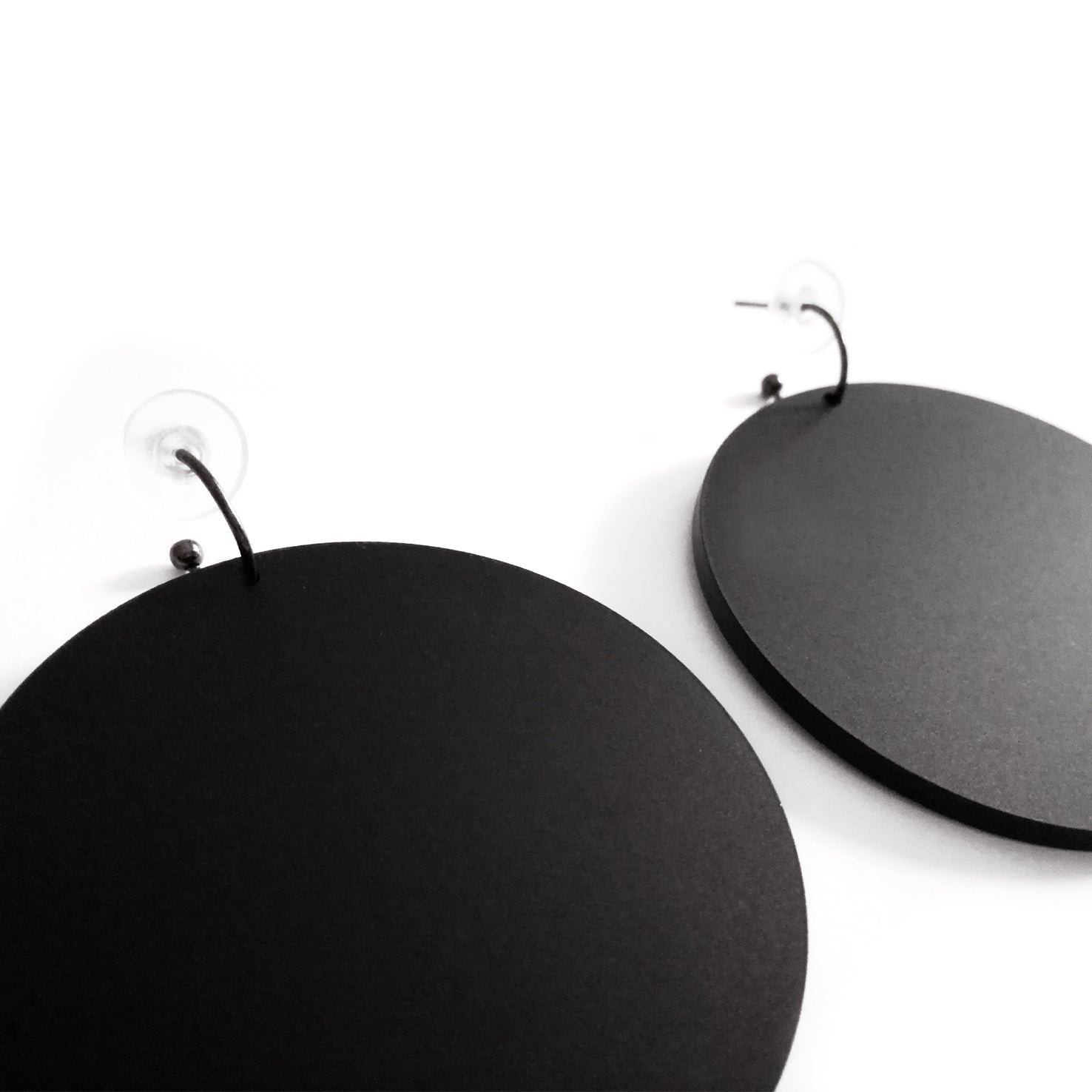 "Circle" circle earrings